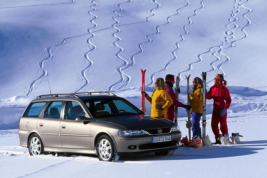  Opel Vectra Caravan (B) 1999 года  (фото 11 из 33)